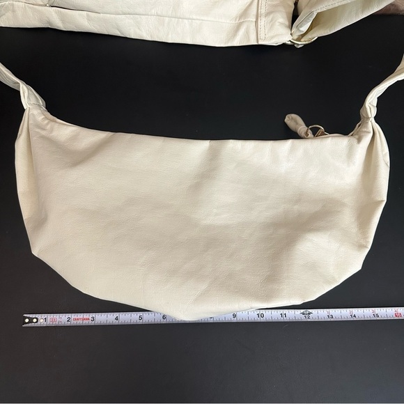 Athleta X Alicia Keys Sling Bag Cream Faux Leather Limited Edition READ - Picture 8 of 13
